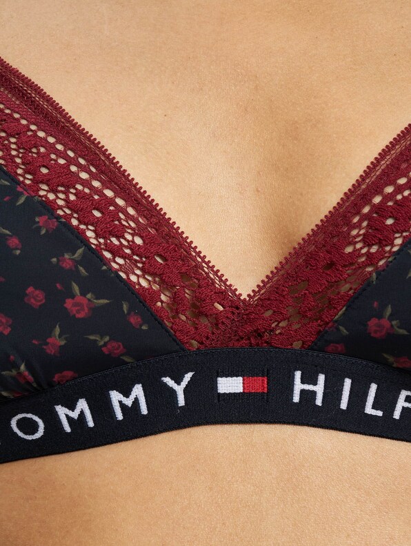 Unlined Lace Triangle-4