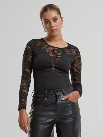 Ladies Round Neck Lace