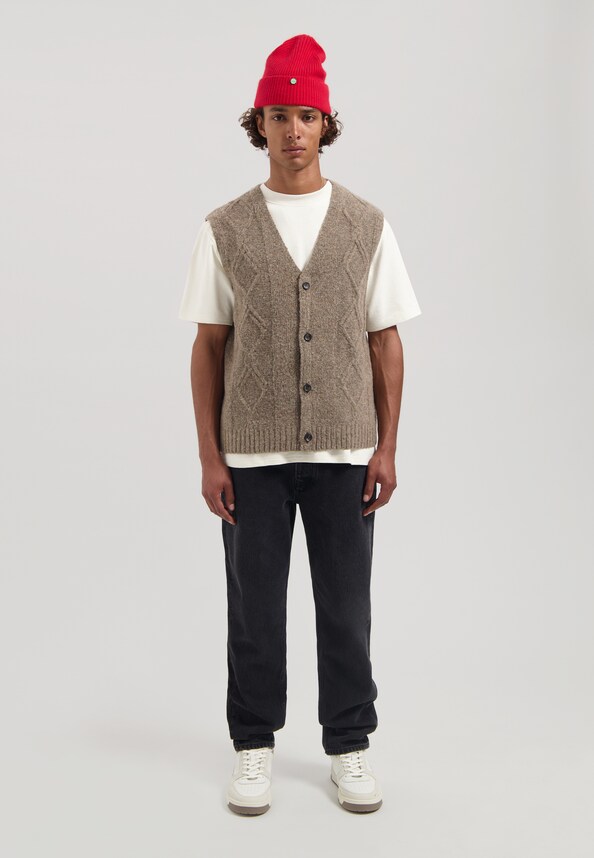 Hugin Sleeveless Vest-2