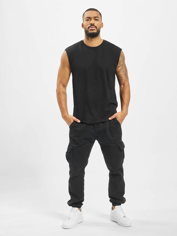 Open Edge Sleeveless-4