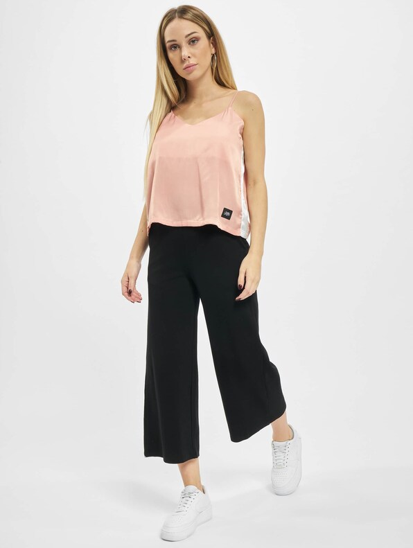 Sixth June Mars Top-4