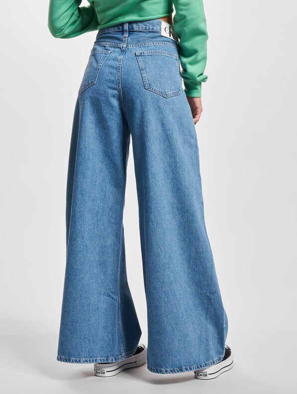 Calvin Klein Jeans Low Rise Loose Jeans-1