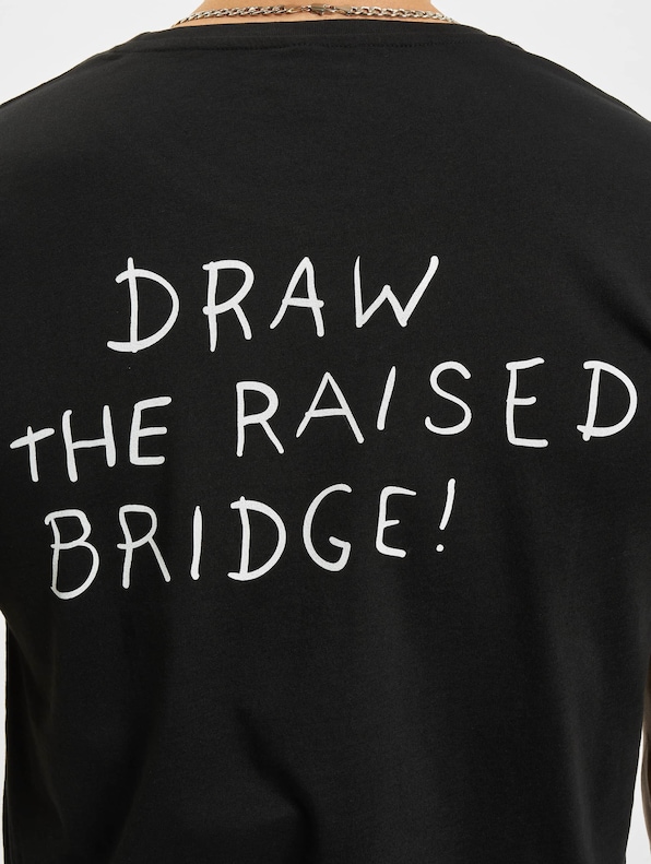 Banksy Draw The Raised Bridge-4