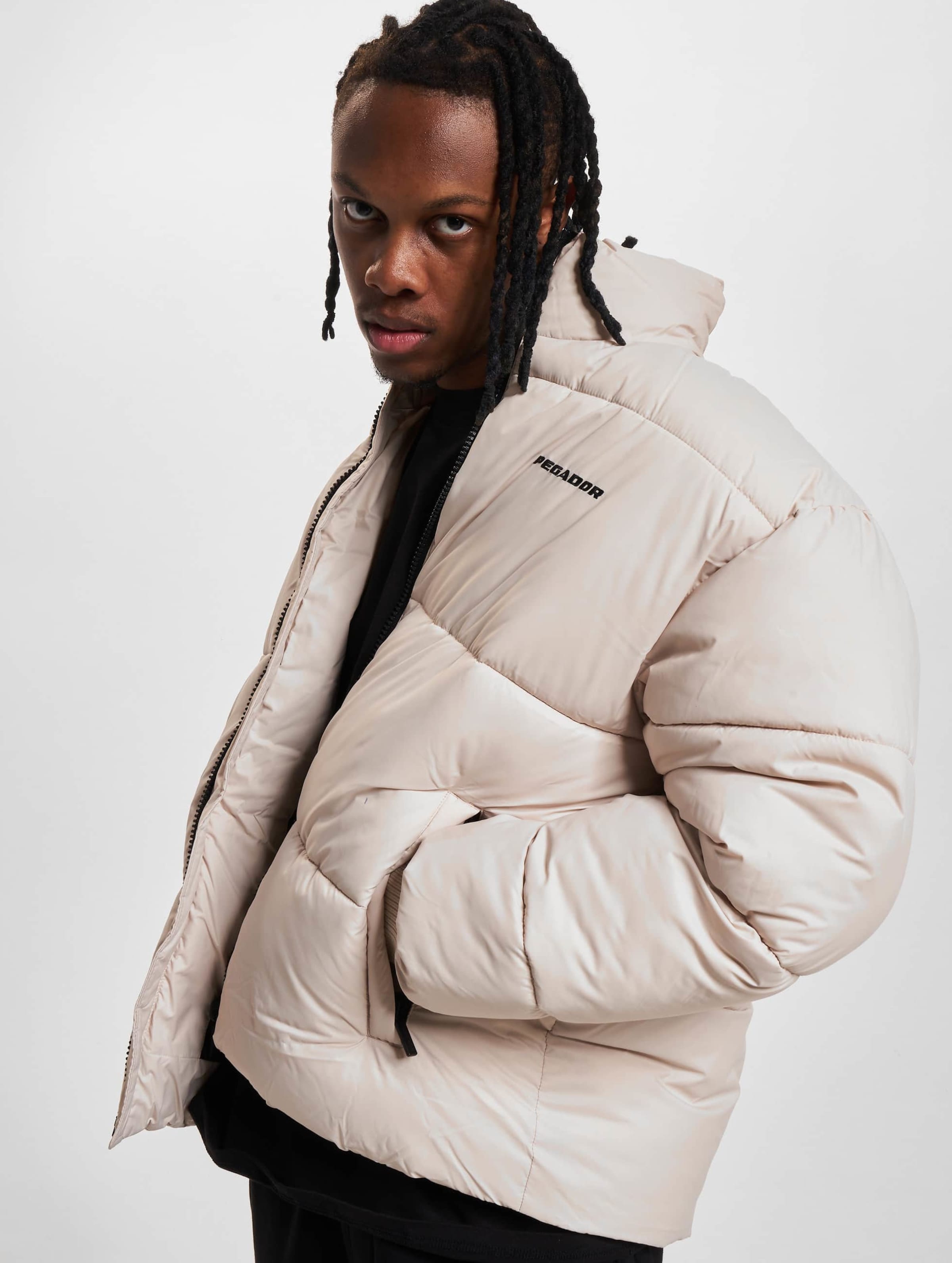 Light beige puffer jacket online