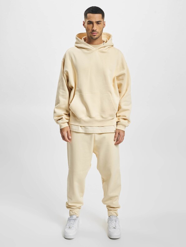 Oversized -4