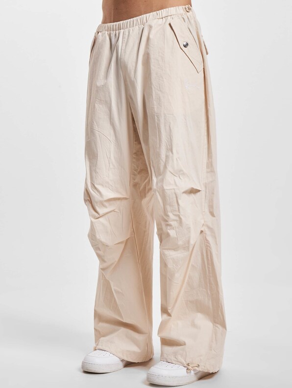 Small Signature Parachute-2