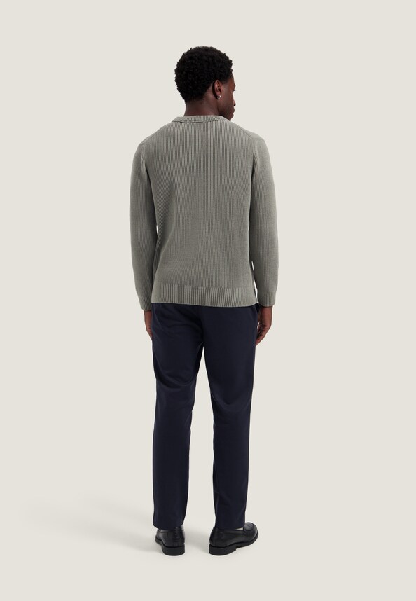 Levi Crewneck-2