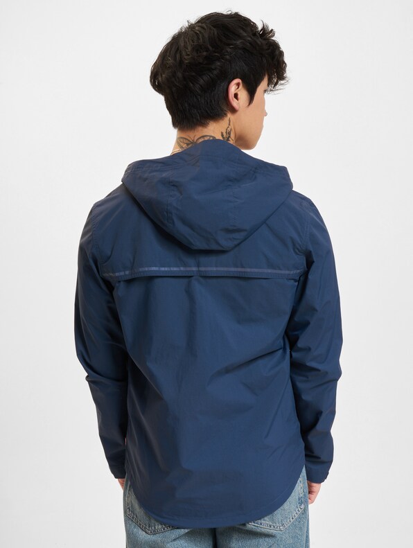 CM Echelon Windbreaker-1