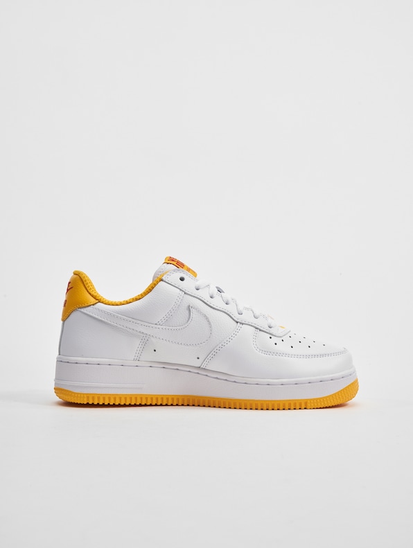 Nike Air Force 1 Low Retro Sneakers-3