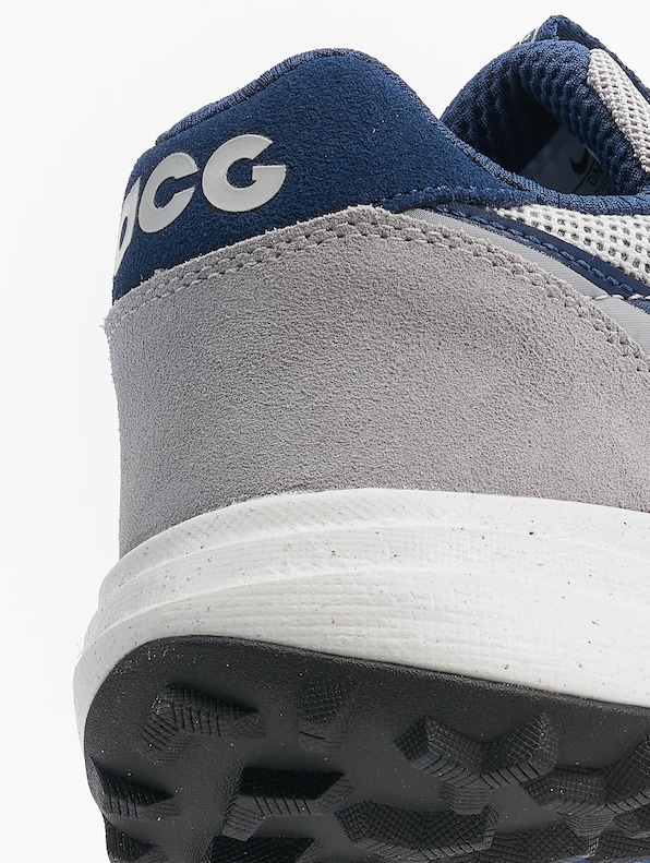 Acg Lowcate-8