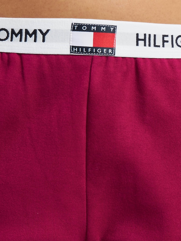 Hilfiger-3