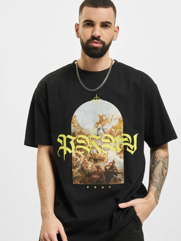 Pray Painting Oversize-0