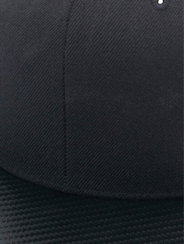 Carbon -3