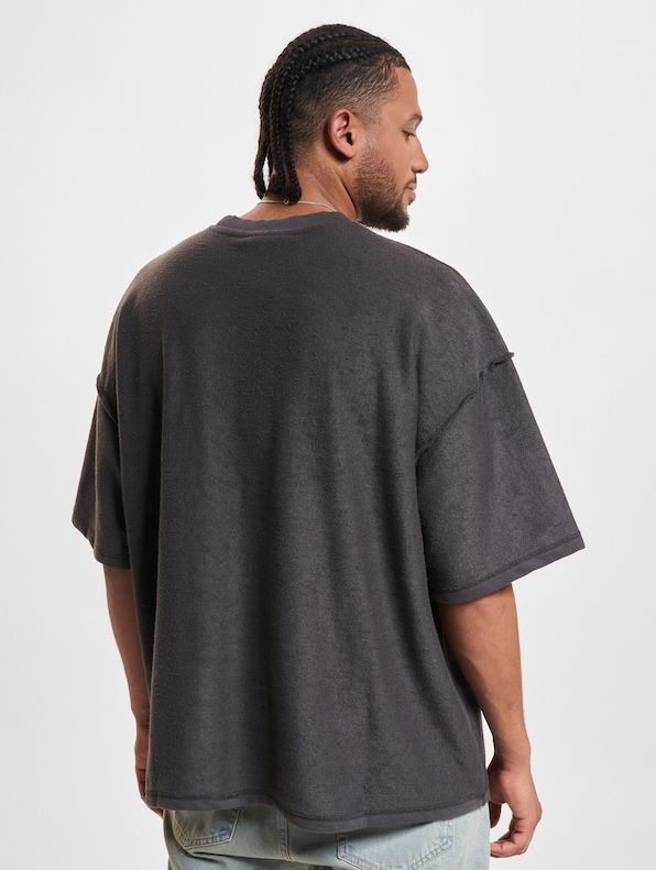 PEGADOR Wintor Inside Out Boxy T-Shirt-1