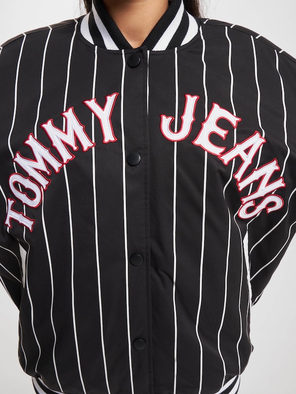 Tommy Jeans Pinstripe Letterman Bomberjacke-3