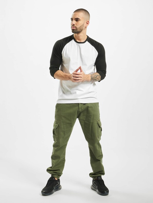 Contrast 3/4 Sleeve Raglan Tee-3