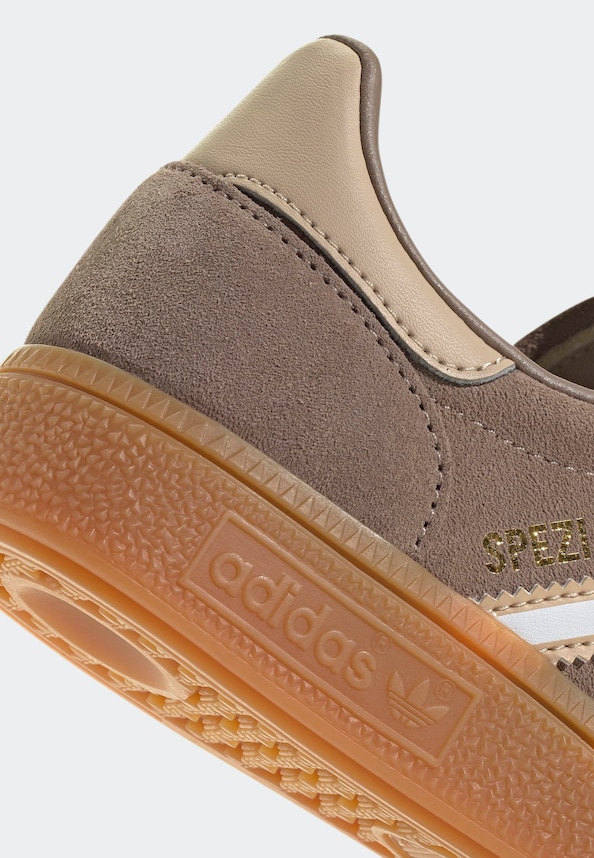 Handball Spezial J-8