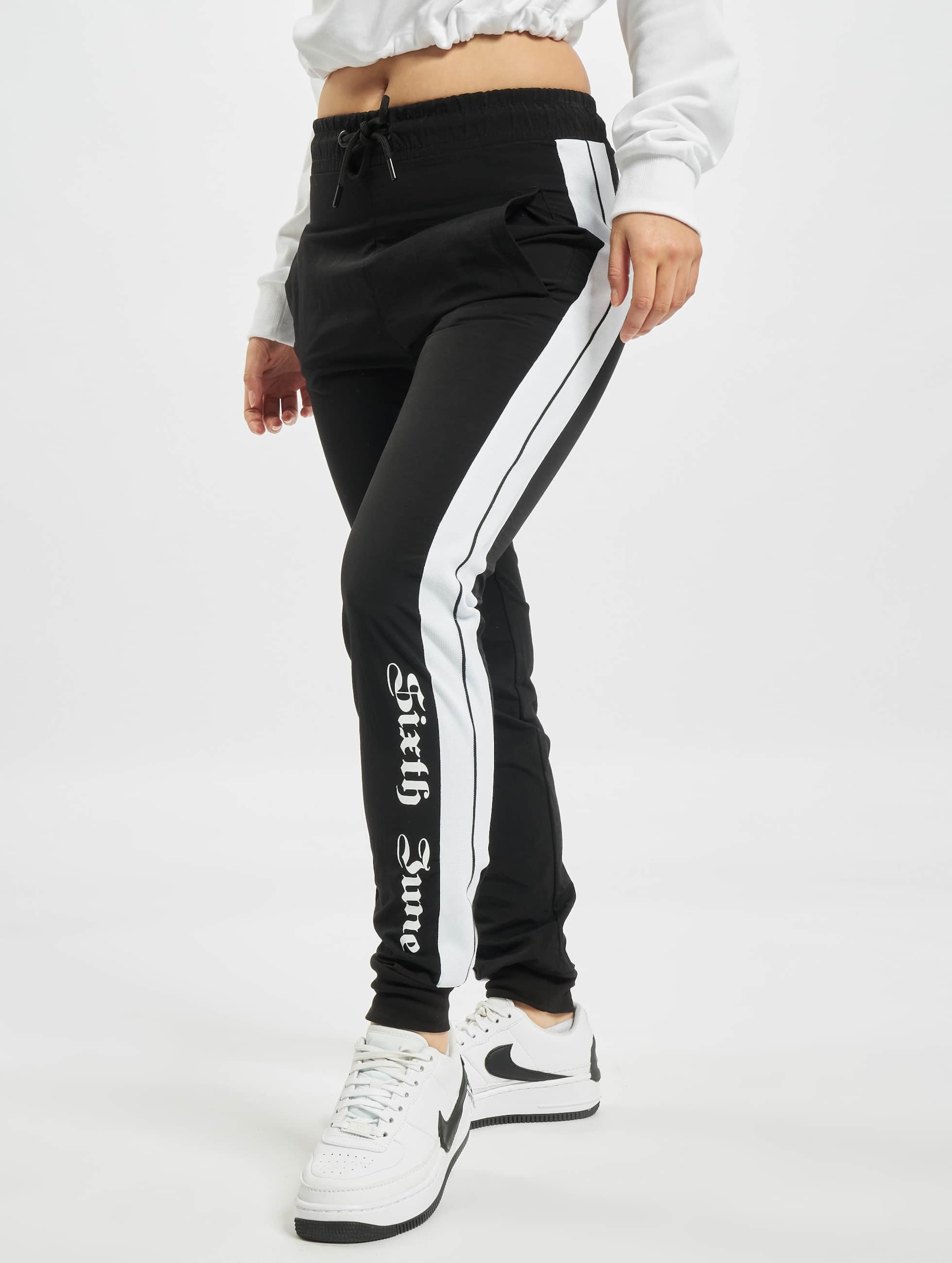 Women's on sale nylon joggers