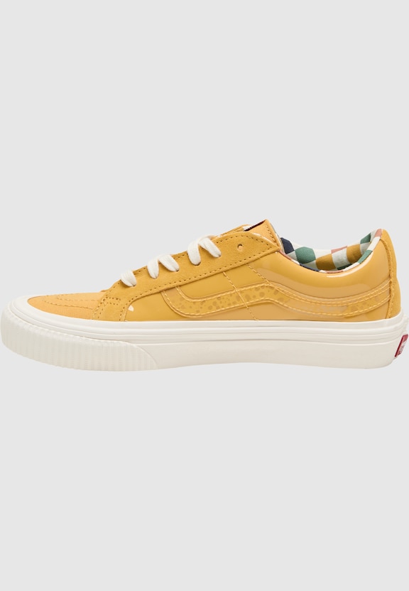 Karina Rozunko SK8-Hi Reissue-2