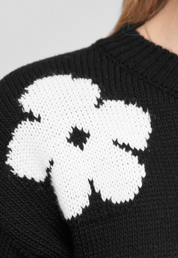 Cloud 5ive Crewneck Knit Sweater with Flowers-5