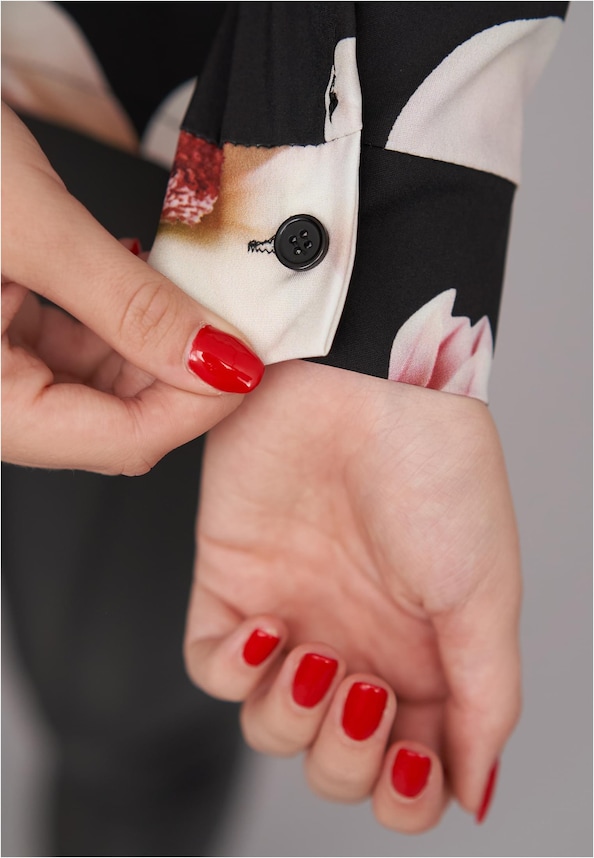 Langarm-Bluse mit Knopfleiste u. Blumenprint-5