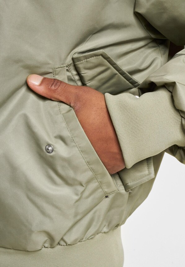 Queens Bomber -6