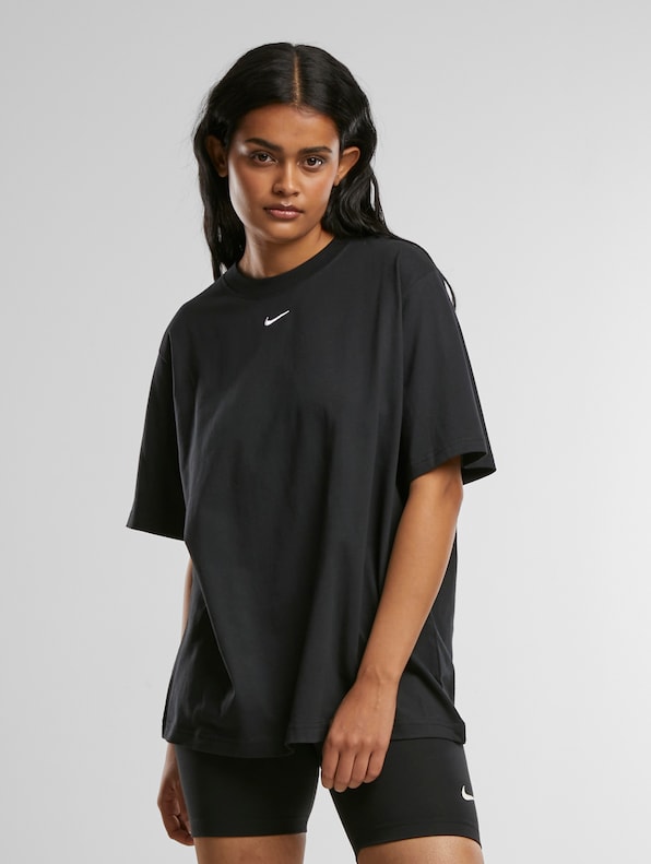 Nike Sportswear T-Shirts-0