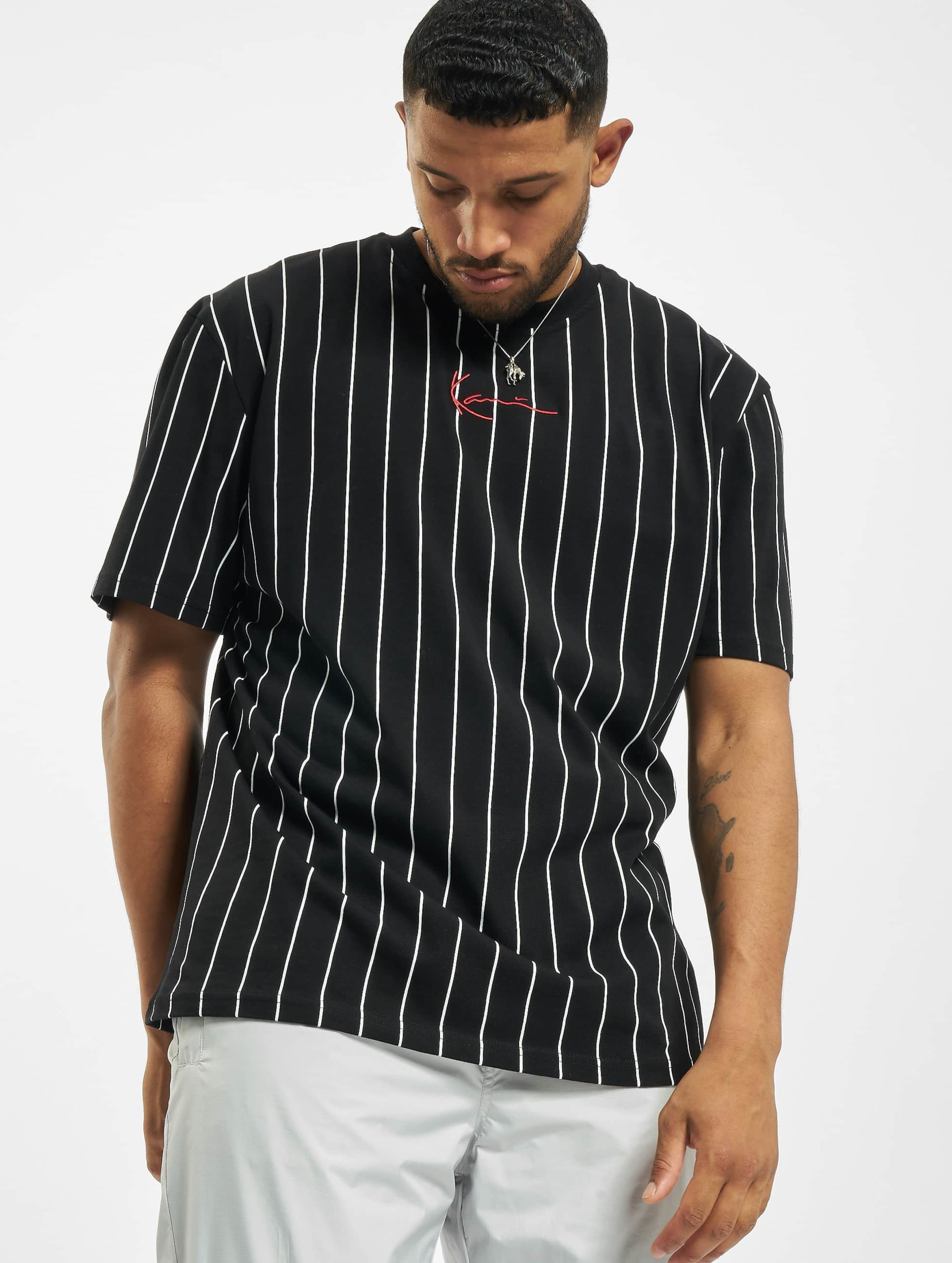 Karl Kani Small Signature Pinstripe T-Shirt Mannen op kleur zwart, Maat XXS