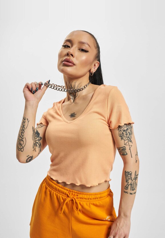 Kika V Neck Crop-2