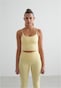 yellow_143547