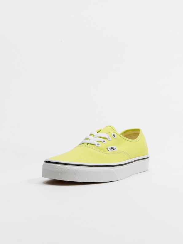  UA Authentic Color Theory-2