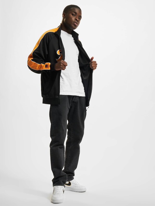 Varsity-8
