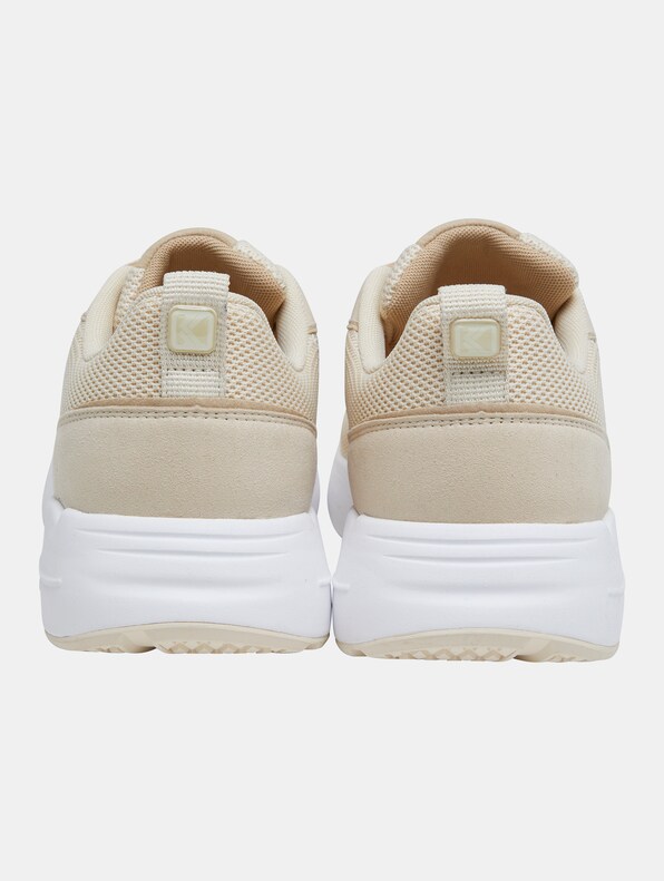 Snug Runner -1