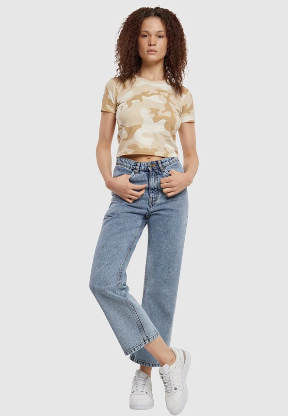 Ladies Cropped Camo-2