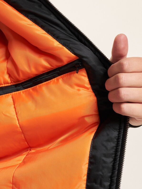 Basic Bomber-4