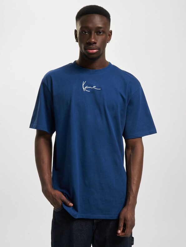 KM-TE011-092-11 Small Signature Essential Tee dark blue-2