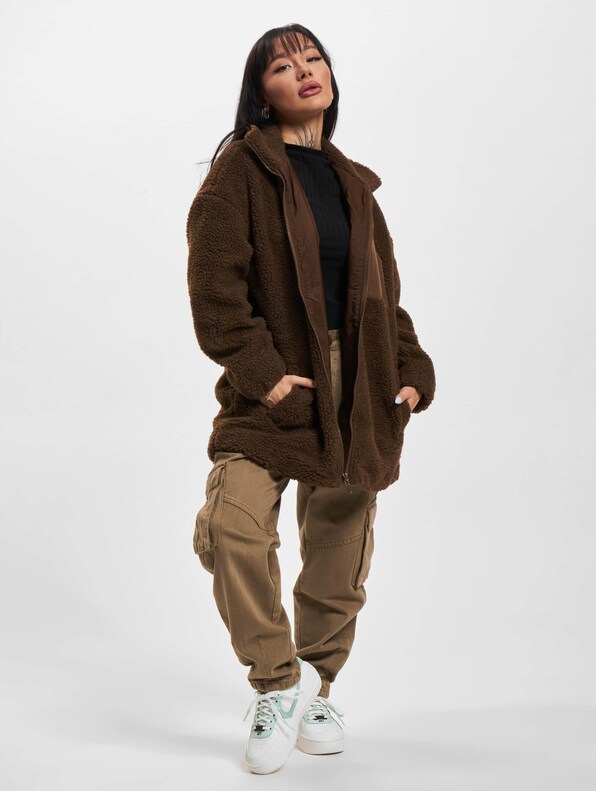 Tracy -6
