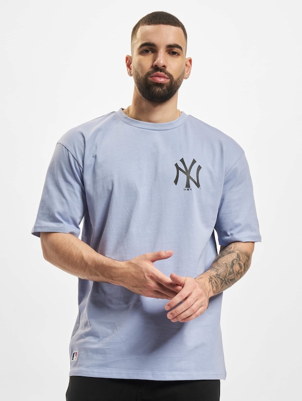 MLB New York Yankees Big Logo Oversized-2