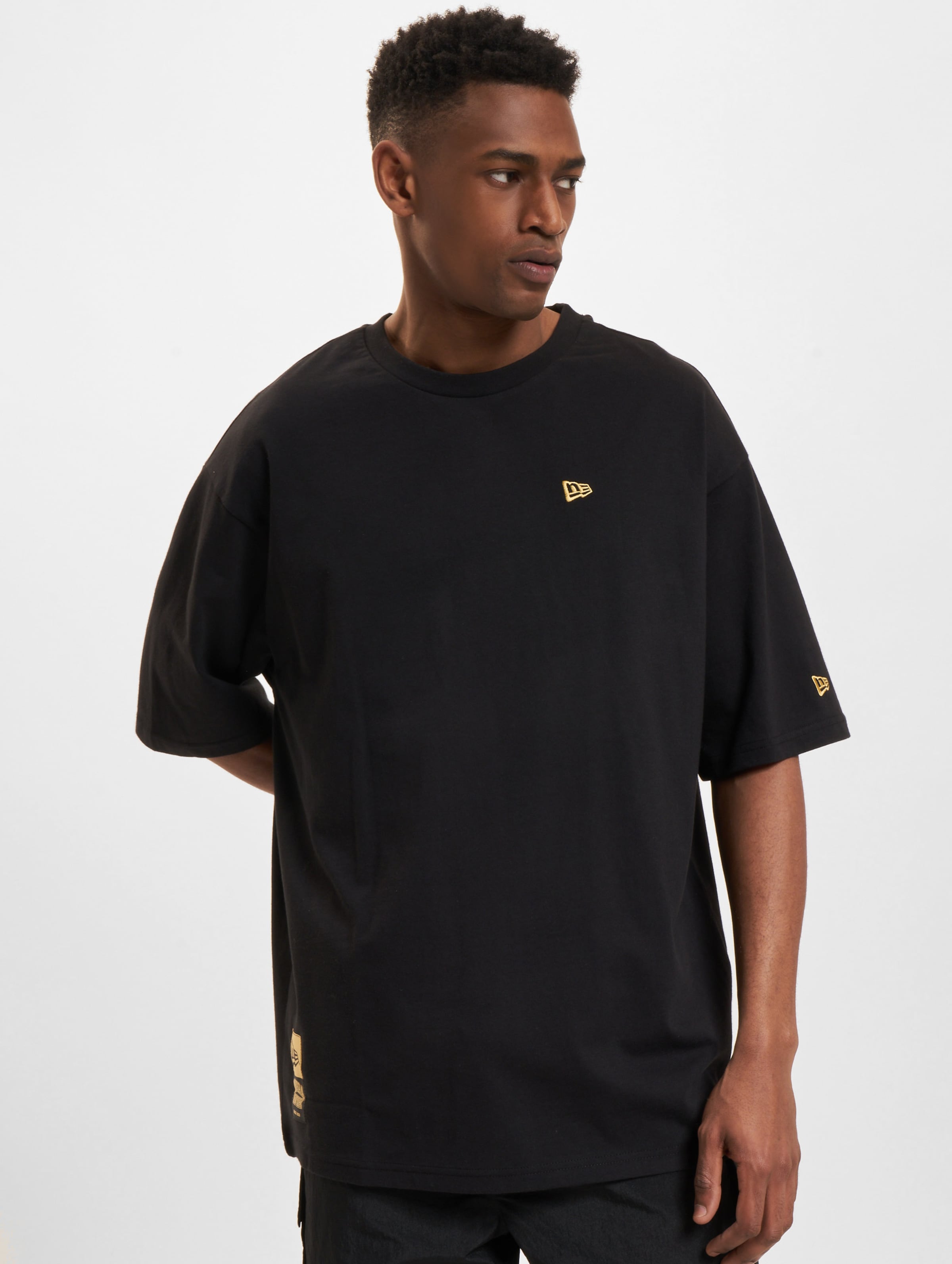 New Era Sticker Oversized T-Shirt Mannen op kleur zwart, Maat XS