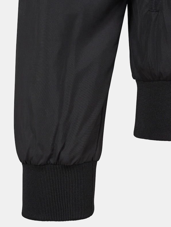 Pattern Arrow Windrunner-3