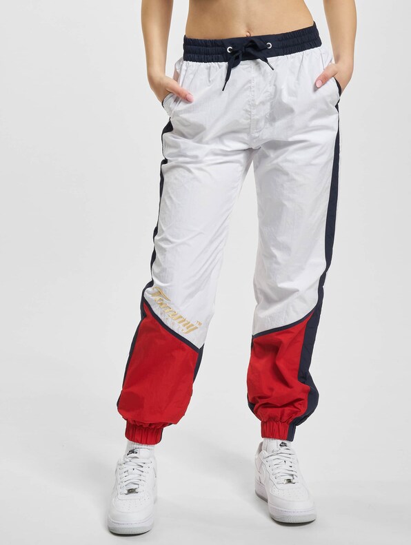 nike woven archive pants