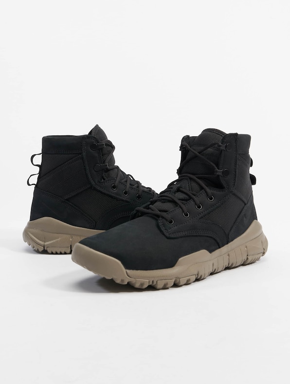 Nike Sfb 6 Nsw Leather Sneakers black/blacklight taupe-0