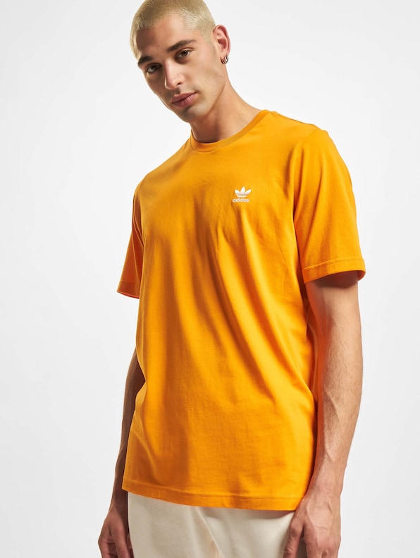 adidas Essential T-Shirt-0