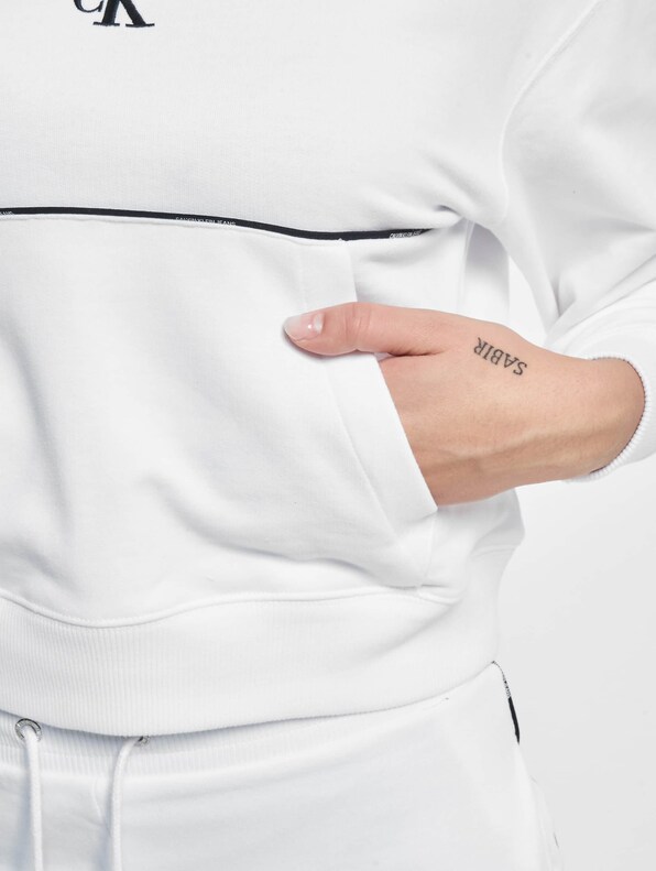 HWK Iconic Boxy Fit-5