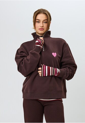 Pauli Half-Zip