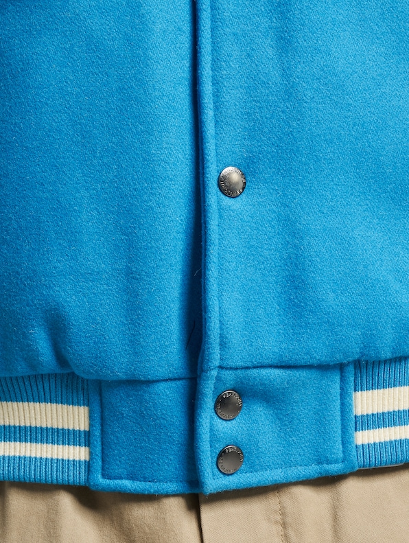 Yacht Club-5