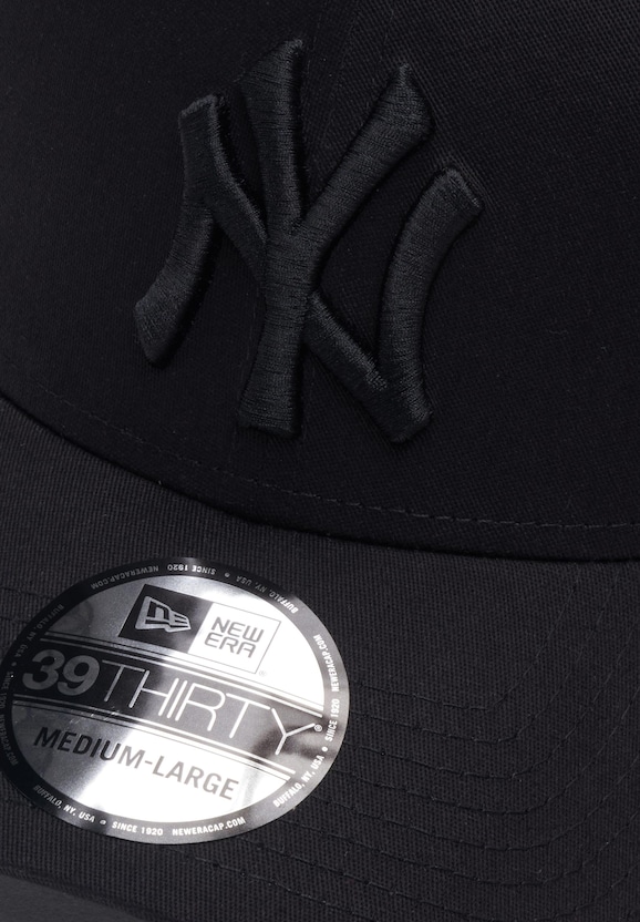 New Era Monochrome 39Thirty New York Yankees Snapback Caps-4