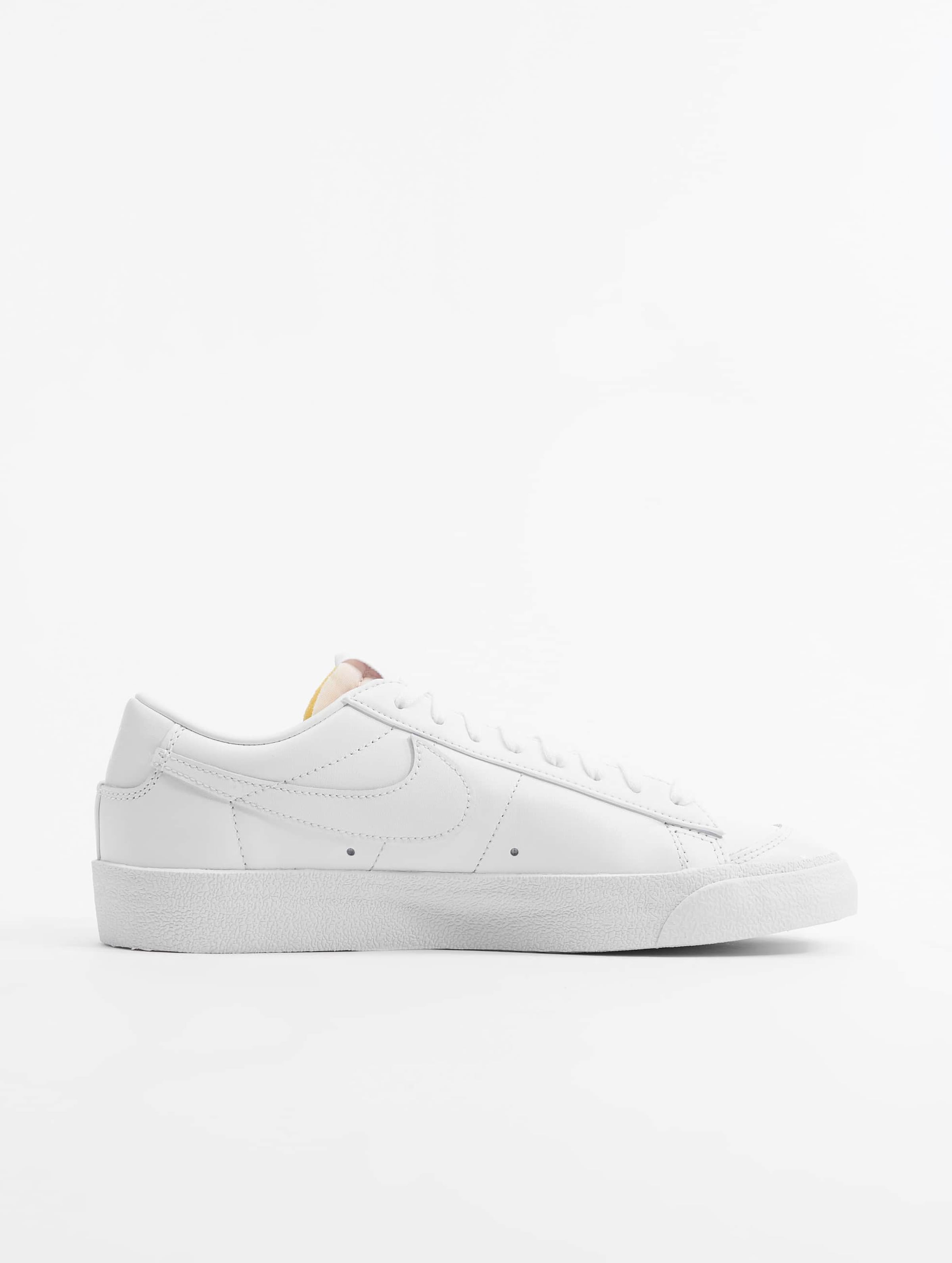 Blazer low essential sneaker nike online