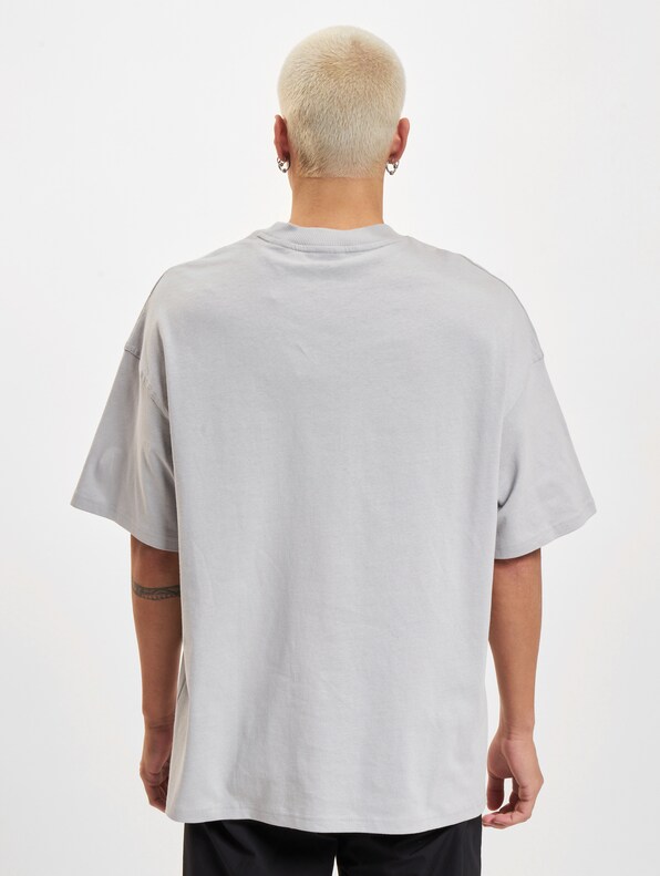 Crew Neck-1