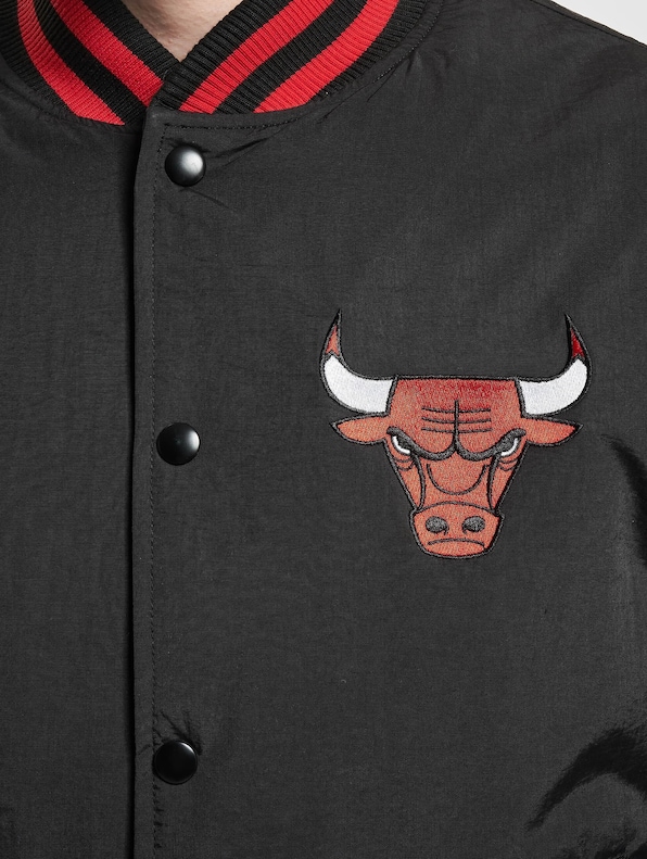 NEW ERA NBA Chicago Bulls baseball jacket
